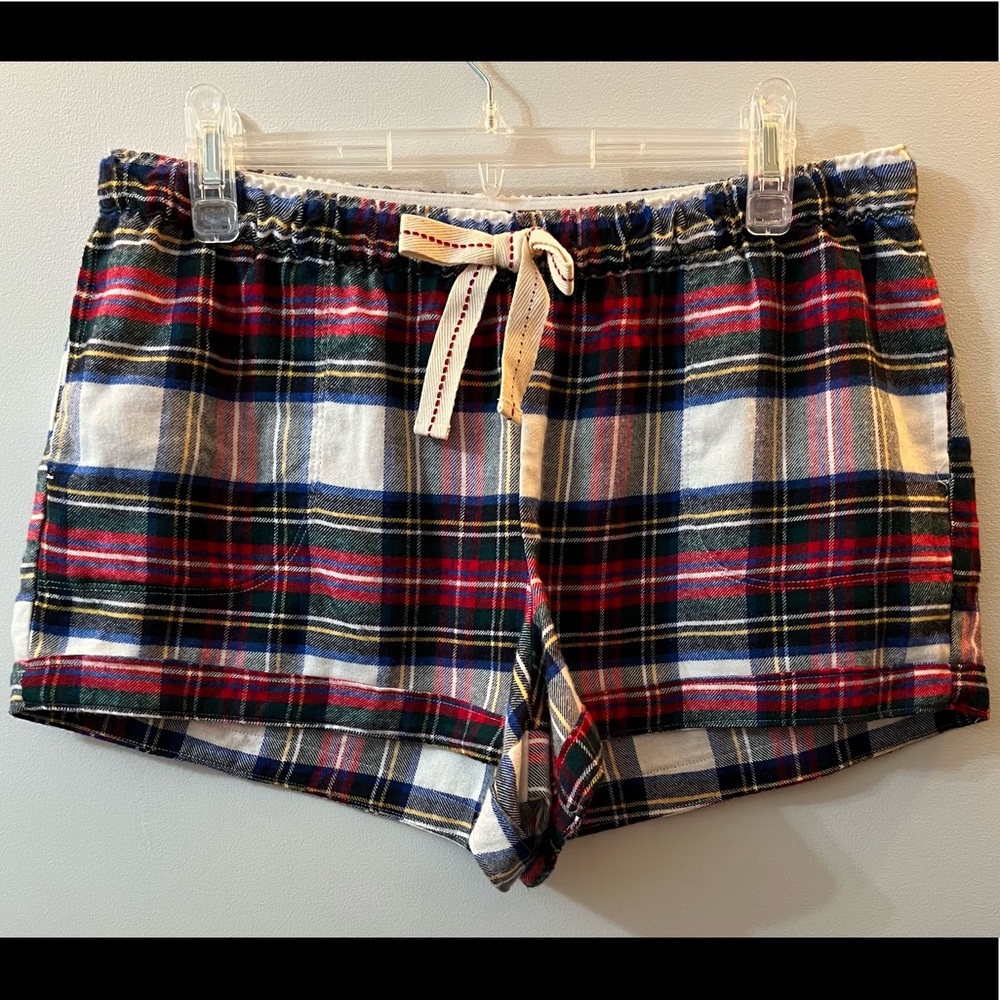 Hollister Women’s Patterned Flannel Sleep Shorts, SZ: Large